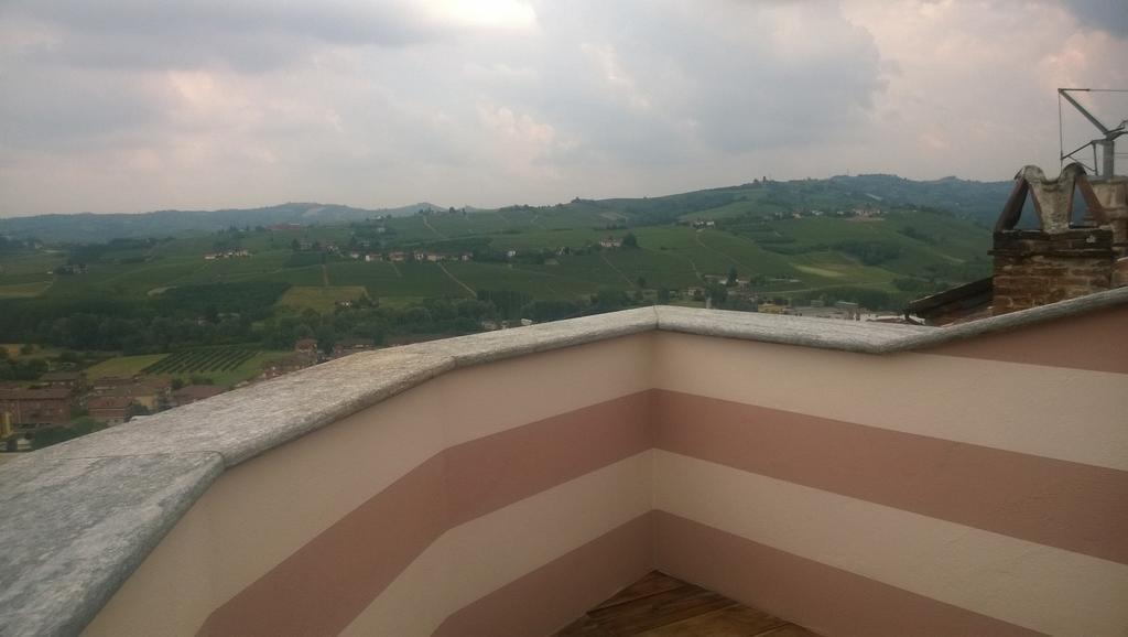 Dimora San Sebastiano Bed and Breakfast Neive Kamer foto