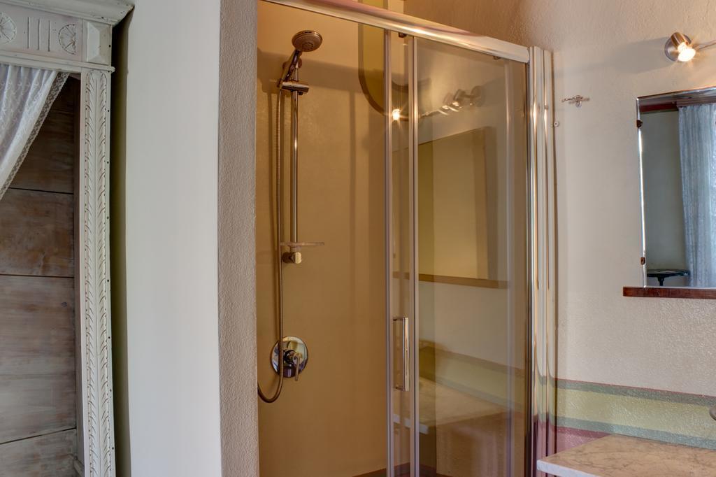 Dimora San Sebastiano Bed and Breakfast Neive Kamer foto
